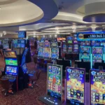 Área moderna de entretenimiento con tecnología de juego