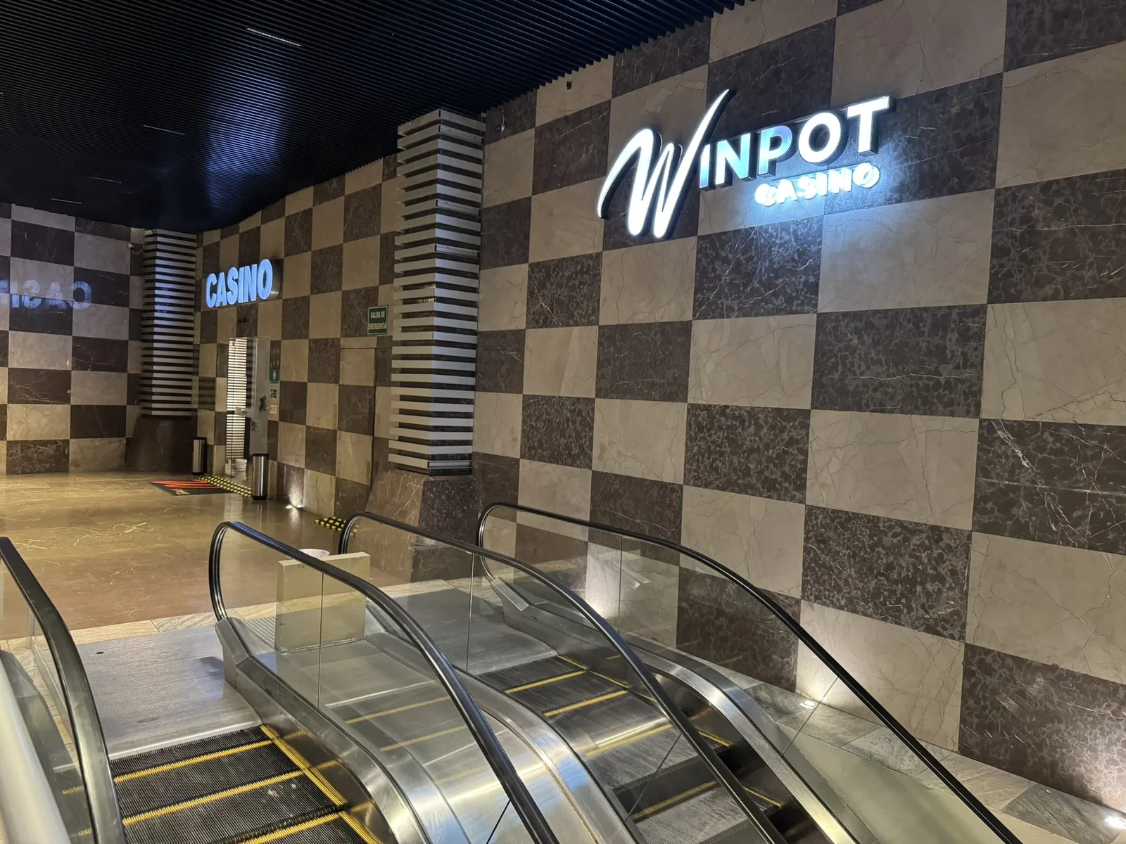 Sala de entretenimiento de Winpot Boca